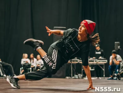 Хип-Хоп танцы в Новороссийске - обучение в группах и индивидуально фото