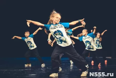 Танцы для детей в Новороссийске: танцы для девочек и мальчиков фото